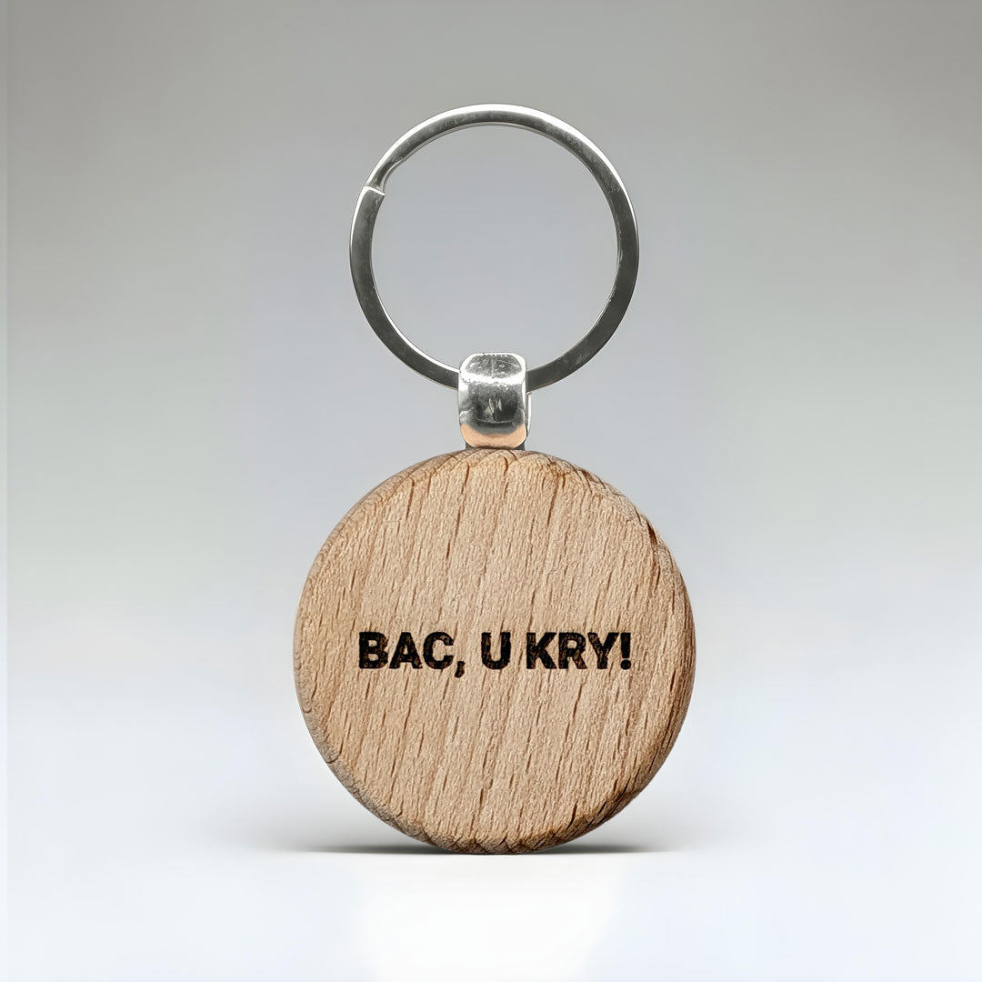 BAC, U KRY! Adem Jashari komandanti legjendar i UÇK-së. Varëse çelësash prodhuar në Shqipëri symbol.al
Ushtria Çlirimtare e Kosovës Made in Albania symbol of Albania