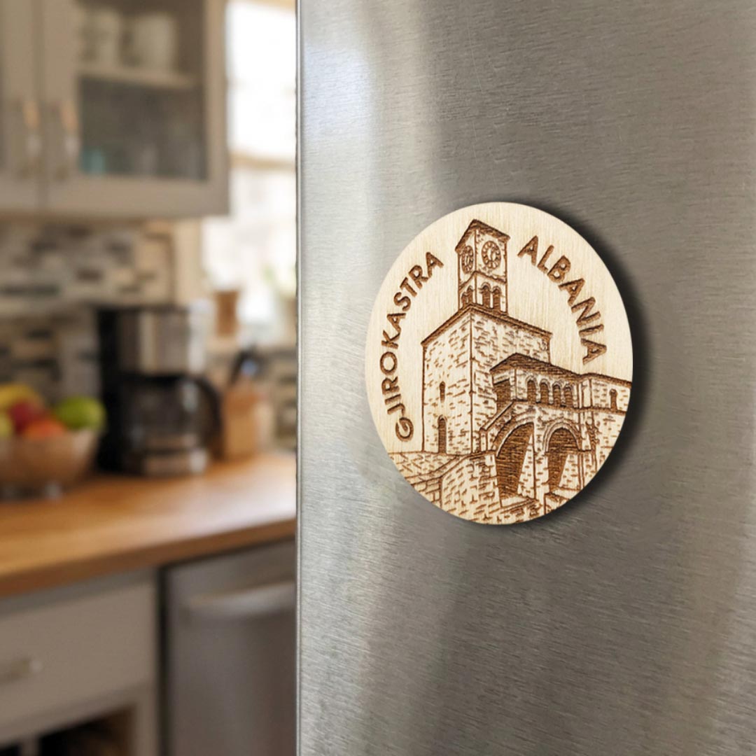 Gjirokastra Castle wooden magnet made in albania symbol of albania 
Kalaja Gjirokastër magnet druri Kalaja e Gjirokastrës prodhuar në Shqipëri symbol.al