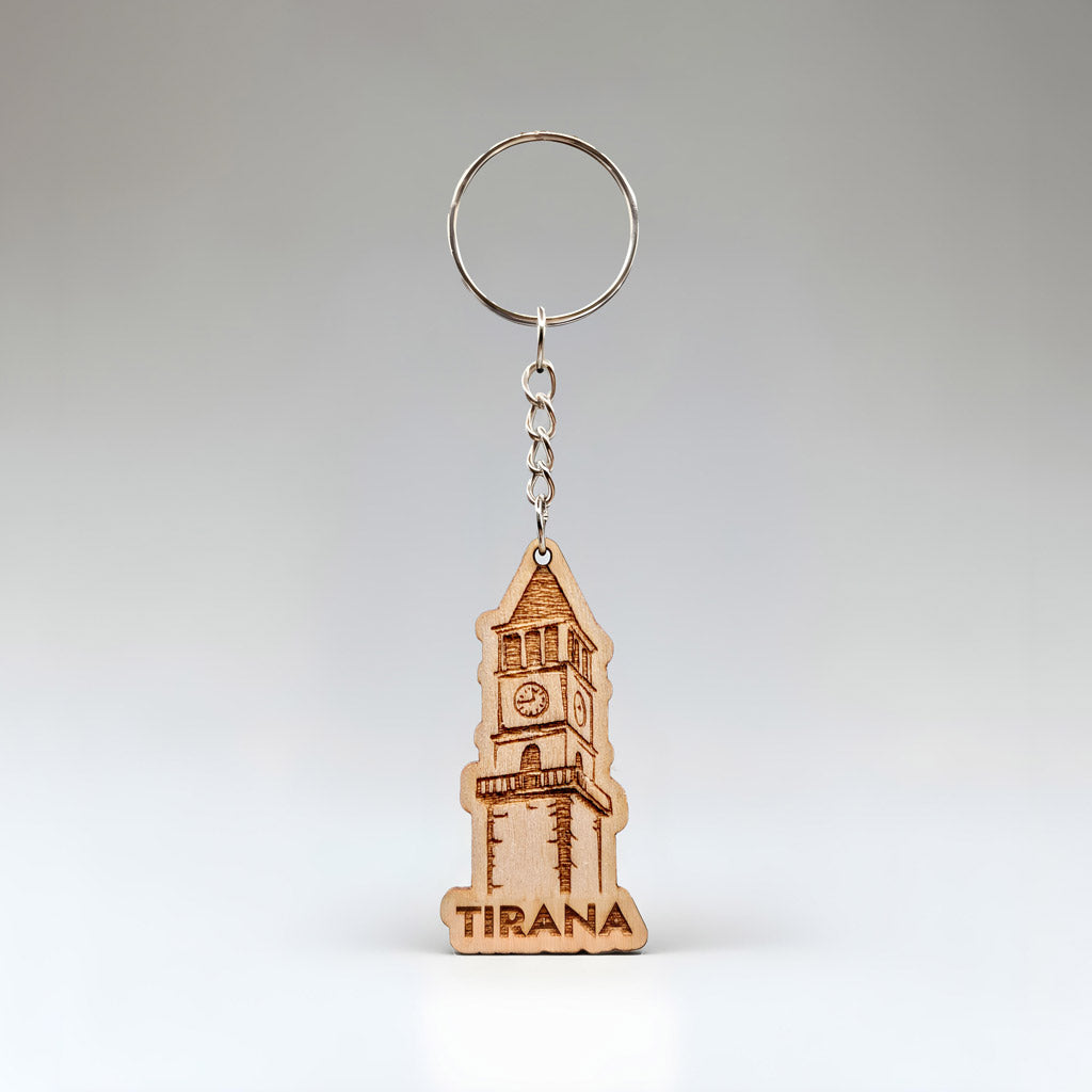 Kulla e Sahatit të Tiranës - Shqipëri, gdhendur në dru, varëse çelësash, prodhuar në Shqipëri - symbol.al
Tirana Clock Tower Albania wood engraved keychain, souvenir made in Albania - symbol.al