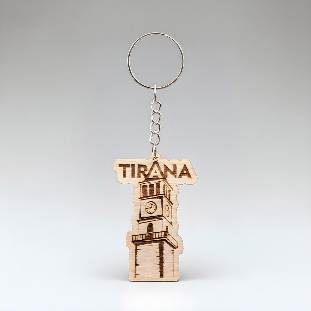 Kulla e Sahatit të Tiranës - Shqipëri, gdhendur në dru, varëse çelësash, prodhuar në Shqipëri - symbol.al
Tirana Clock Tower Albania wood engraved keychain, souvenir made in Albania - symbol.al