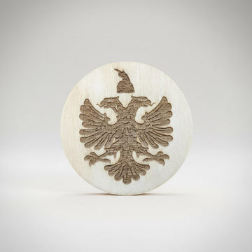 shqiponja dykrerëshe shqiptare gdhendur në dru, magnet, suvenir prodhuar në Shqipëri - symbol.al
Handmade Albanian eagle wood engraved magnet, souvenir made in Albania - symbol.al

