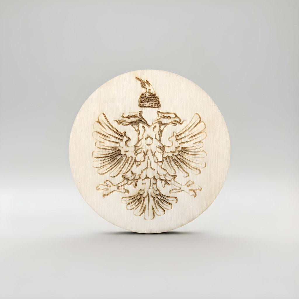 shqiponja dykrerëshe shqiptare gdhendur në dru, magnet, suvenir prodhuar në Shqipëri - symbol.al
Handmade Albanian eagle wood engraved magnet, souvenir made in Albania - symbol.al
