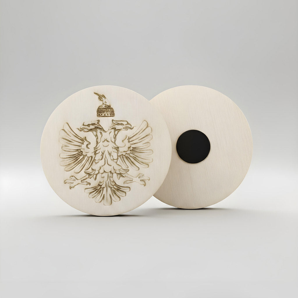 shqiponja dykrerëshe shqiptare gdhendur në dru, magnet, suvenir prodhuar në Shqipëri - symbol.al
Handmade Albanian eagle wood engraved magnet, souvenir made in Albania - symbol.al
