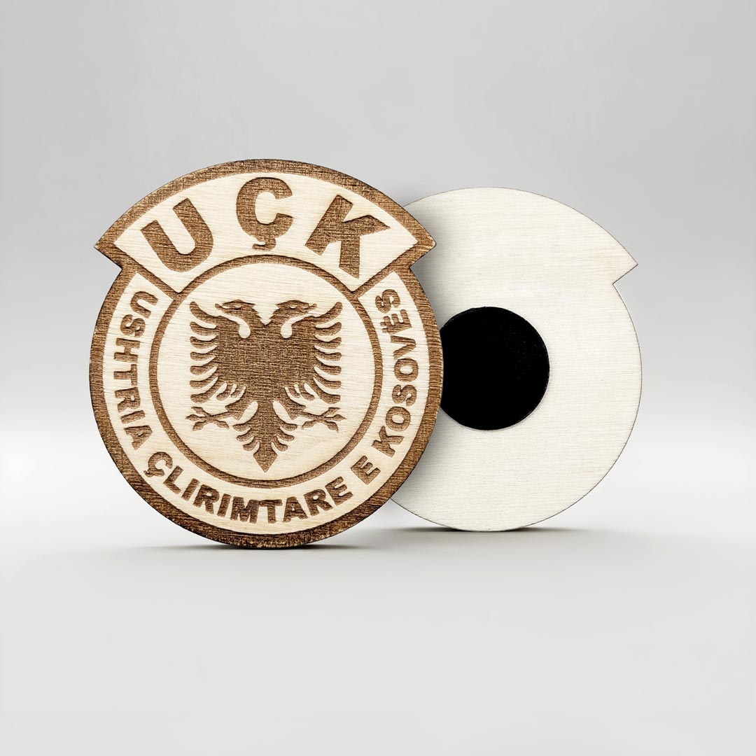 Stema e UÇK-së magnet emblema Ushtria Çlirimtare e Kosovës prodhuar në Shqipëri symbol.al
made in Albania symbol of Albania wooden magnet